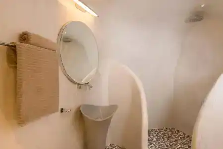 Elite Luxury Suites - 2