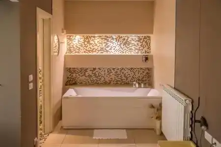 Garni Boutique Arta - 8