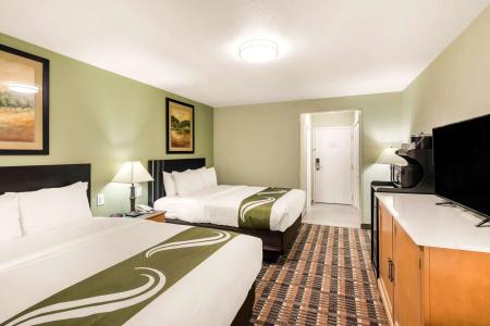 Quality Inn & Suites - 6