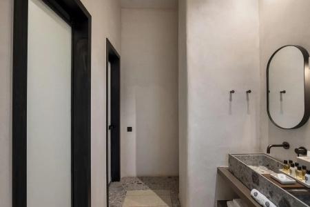Aeonic Suites and Spa - 32