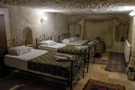 Caravanserai Cave - 126