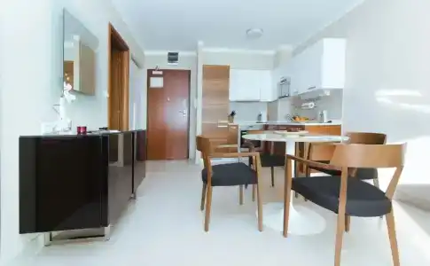 The Residence - 141
