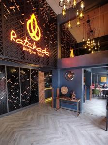Ratchada Boutique - 14