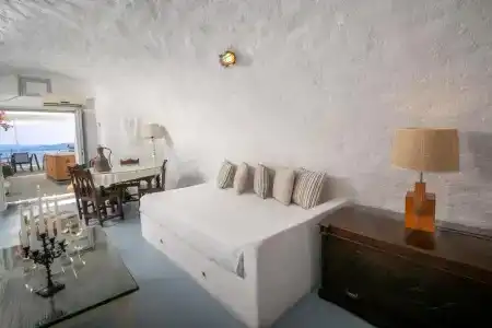 Alexander's Suites - 27