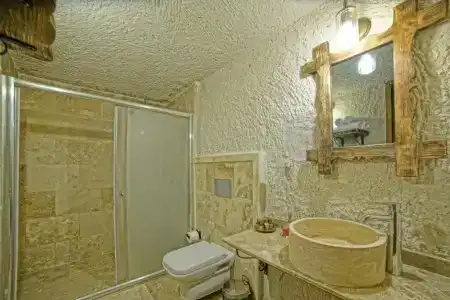 Risus Cave Suites - 59