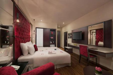 Serene Boutique & Spa - 43