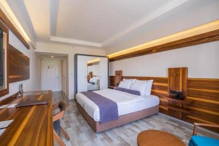 Karpalas City & Spa - 43