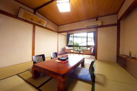 Okamotoya Ryokan - 4