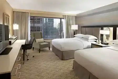 Hilton - 77