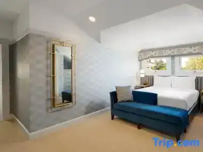 Hayes Mansion - 79