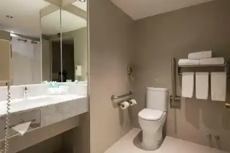 Holiday Inn Express -, An Ihg - 54