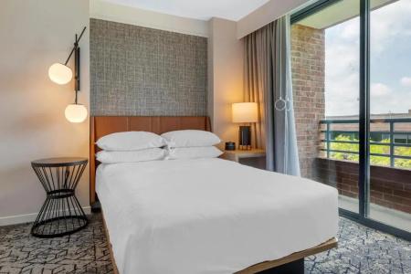 Sheraton Suites Old Town - 117