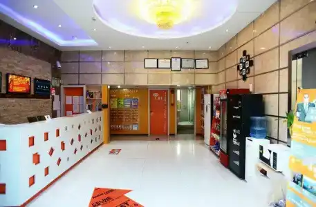 Pod Inn Pudong Airport Disneyland - 1