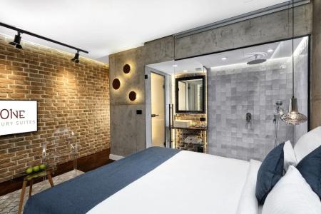 One Luxury Suites - 73