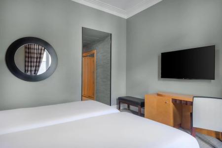 Room Mate Larios - 32