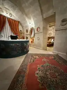 Serenus Cave Suites - 12
