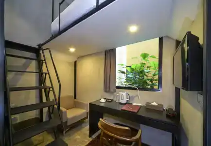 Yan (SG Clean, Staycation Approved) - 10