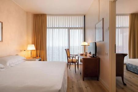 Grand Astoria - 72