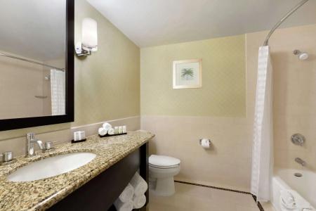 Embassy Suites Los Angeles - 7
