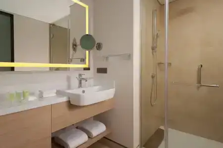 Courtyard by Marriott Chisinau - 9