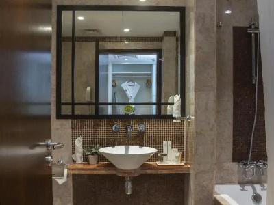Number One Tower Suites - 54
