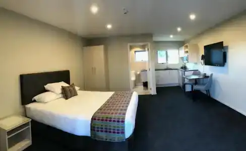 Ellerslie Palms - 82