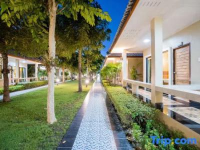 Tontan Resort Cha-am - 27