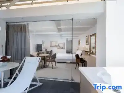 Kratiras View Luxury Suites - 165