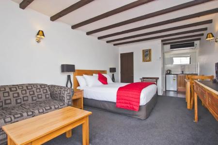 Knights Inn - 49