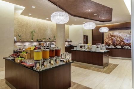 DoubleTree by Hilton Bratislava - 14