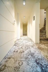Bergamo Inn 15 - 27