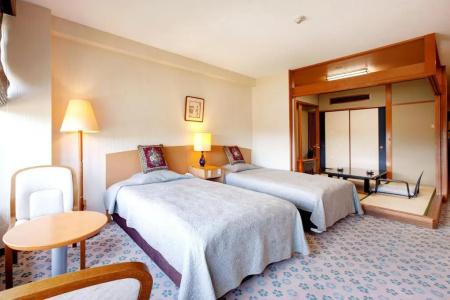 Unzen Miyazaki Ryokan - 1