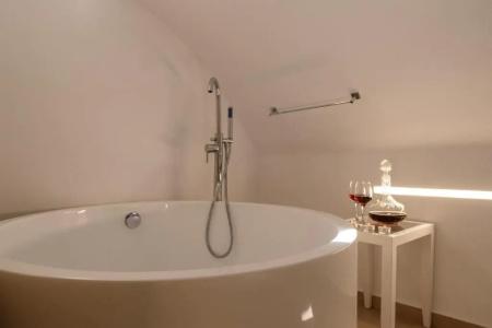 Muses Cycladic Suites - 98
