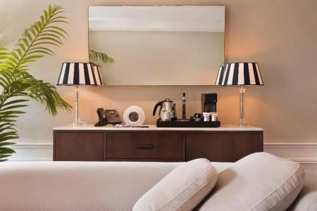 Brown Beach House & Spa - 54