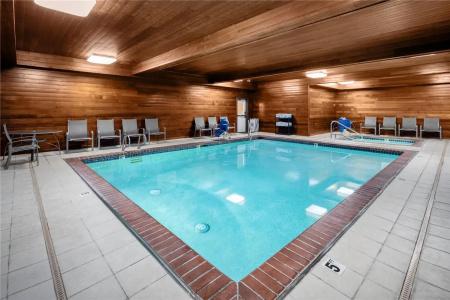 Hampton Inn Portland East - 35