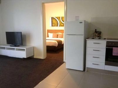 Best Western Motor Inn & Serviced - 105