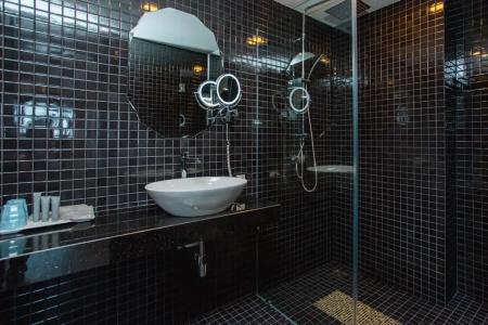 Triple L Patong Beach Phuket - 101