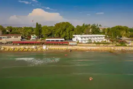 Side Beach Club - 11