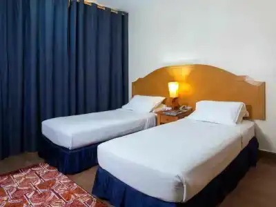 Safeer Suites - 18