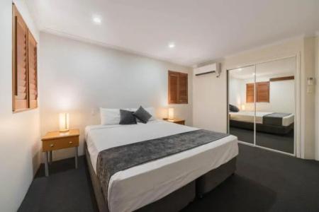 Cosmopolitan & Serviced Apartments - 64