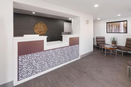 Baymont by Wyndham - 1