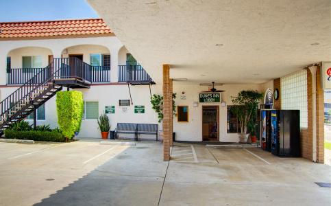 Dunes Inn - Sunset - 31