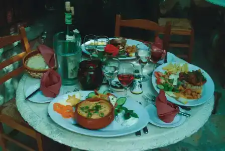 Kiniras Traditional & Restaurant - 9