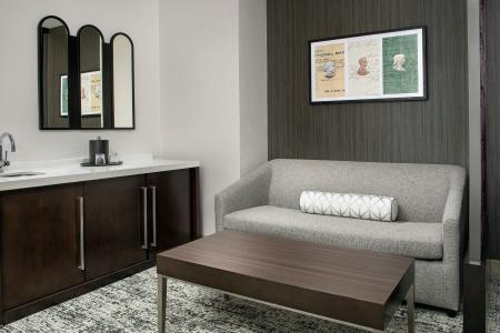Courtyard by Marriott San Diego Downtown - 2