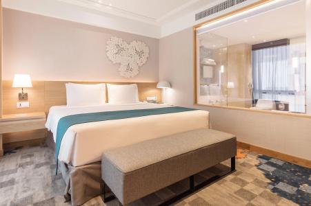 Holiday Inn Bangkok, An Ihg - 1