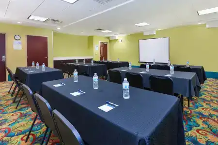 Holiday Inn Express & Suites - Oak Island Area, an IHG - 26