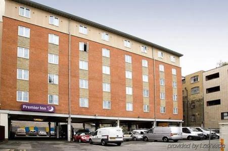 Premier Inn Tower Bridge - 31