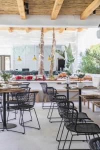 Adorno Beach and Suites - 28