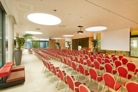H4 München Messe - 13