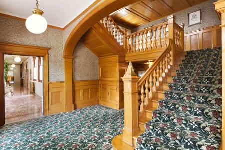 Hayes Mansion - 18